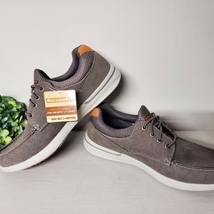 Sketchers Mens Gray Canvas Sneaker Shoes 8M NWT